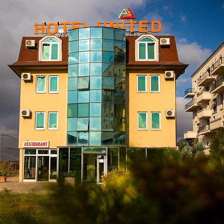 Hotel United Πρίστινα Εξωτερικό φωτογραφία