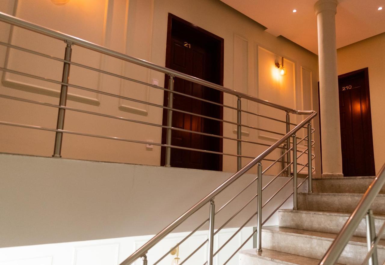 Hotel United Πρίστινα Εξωτερικό φωτογραφία