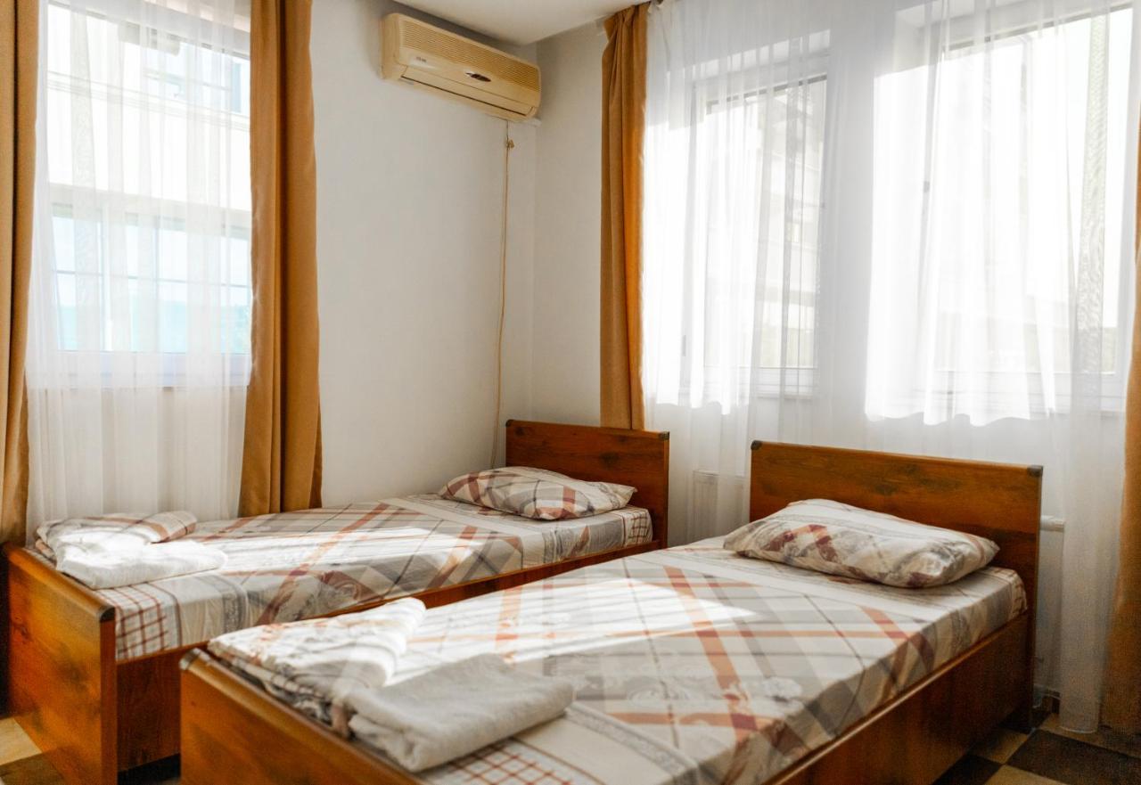 Hotel United Πρίστινα Εξωτερικό φωτογραφία