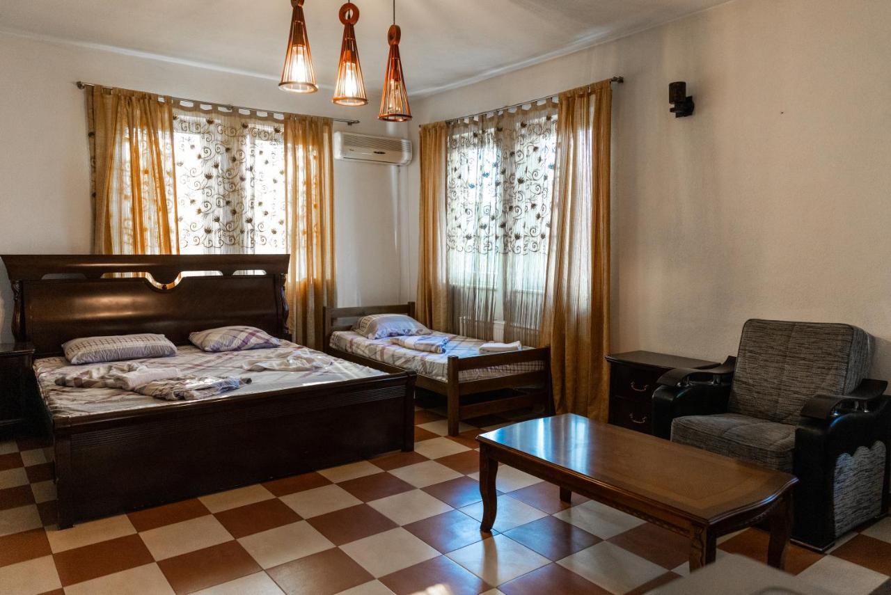 Hotel United Πρίστινα Εξωτερικό φωτογραφία