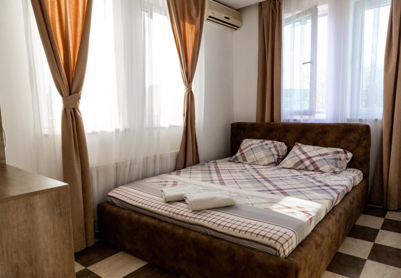 Hotel United Πρίστινα Εξωτερικό φωτογραφία