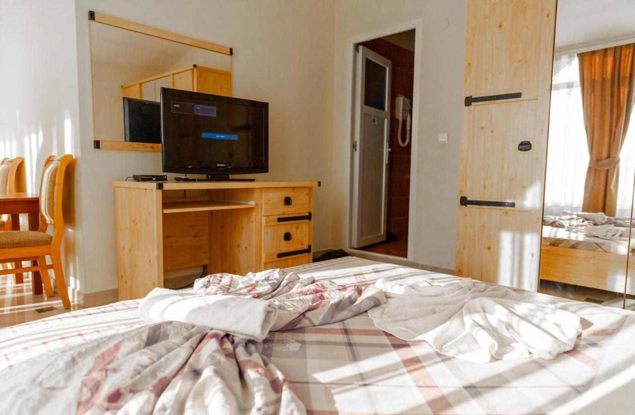 Hotel United Πρίστινα Εξωτερικό φωτογραφία