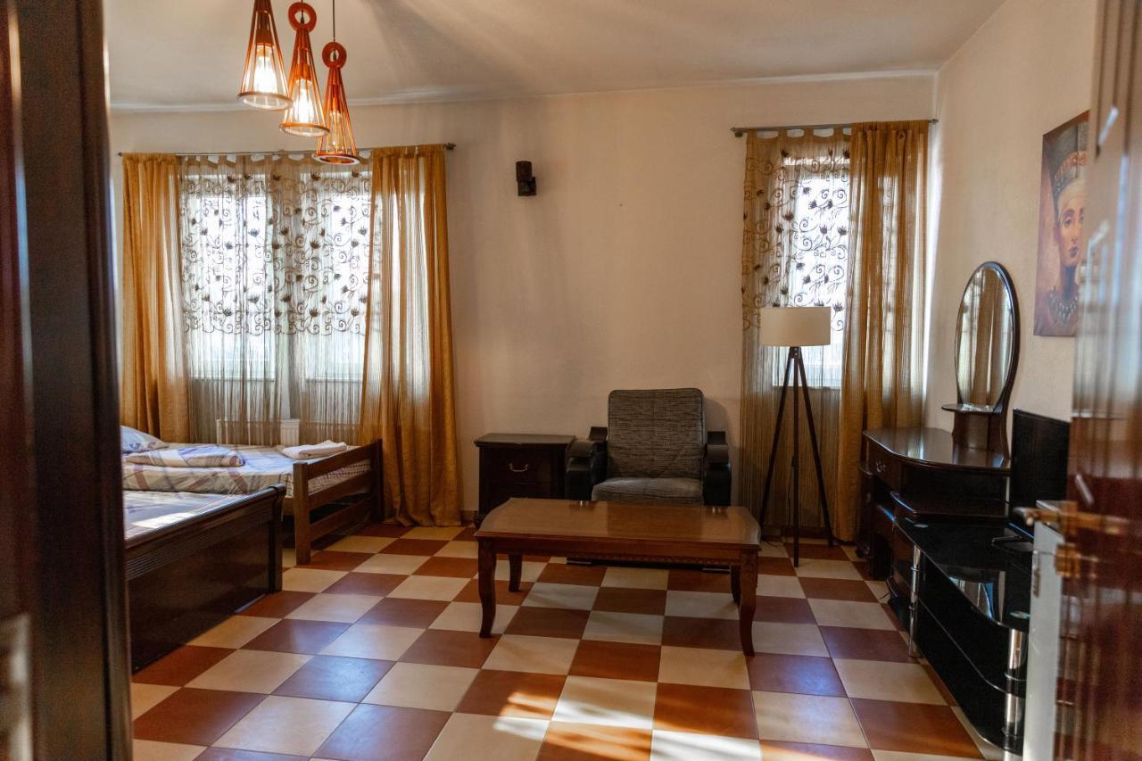 Hotel United Πρίστινα Εξωτερικό φωτογραφία